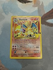Charizard 4/102 Celebrazioni: Collezione Classica Holo