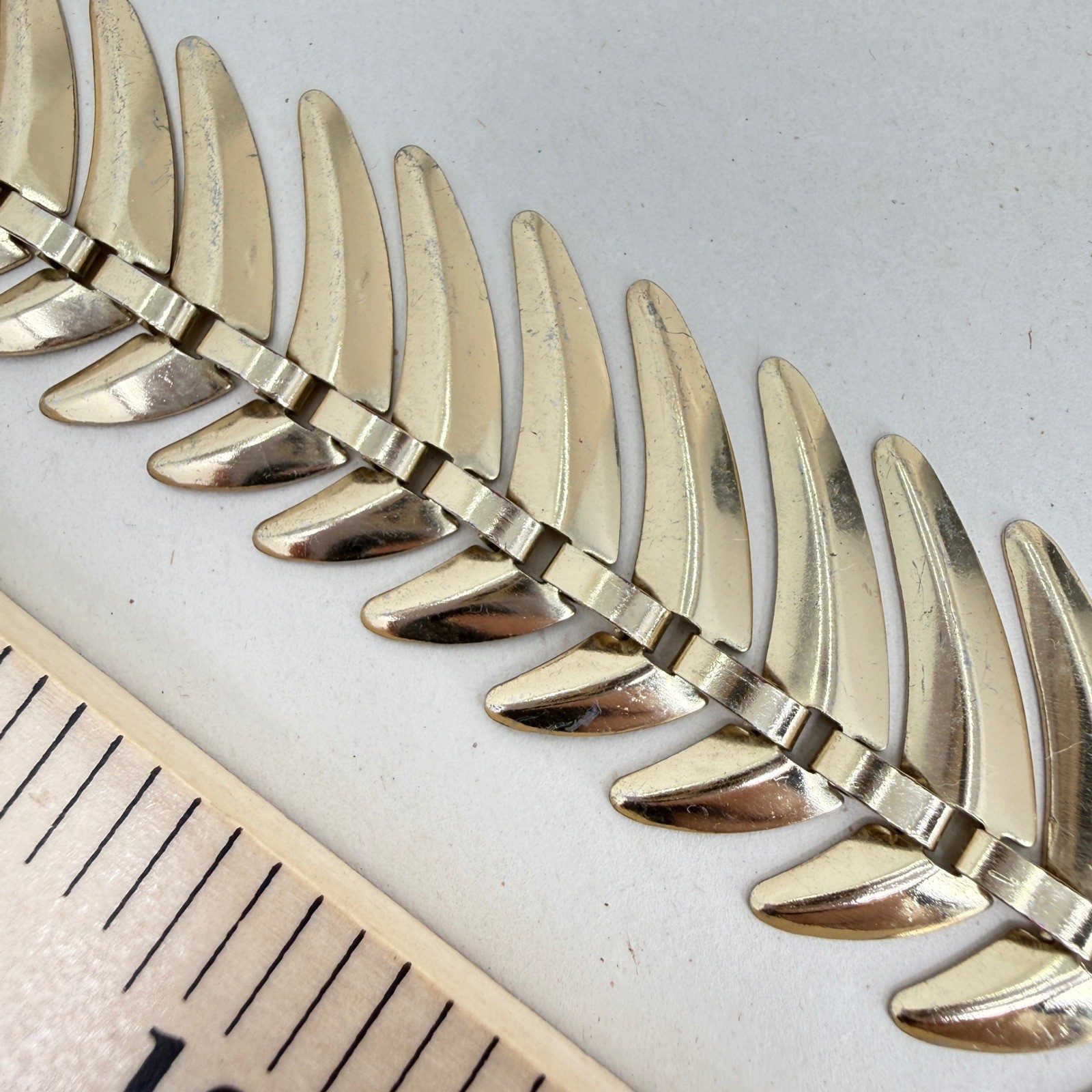 Chunky Leaf Pattern Necklace Articulated Bold Sta… - image 12