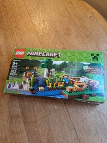 LEGO MINECRAFT 21114 The Farm New in Box