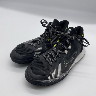 Nike Kyrie Flytrap V  Size 5.5 Y Basketball Shoes  Black/White