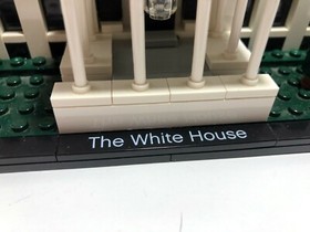 LEGO Architecture: The White House 21006.