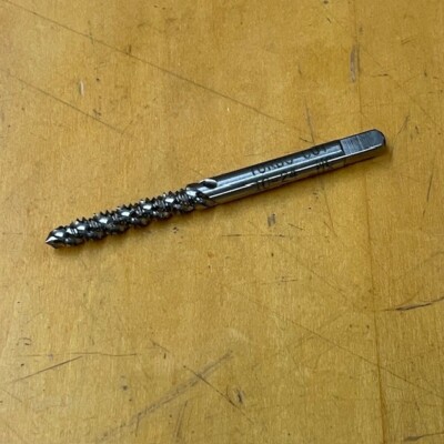 10-24 Spiral Flute PlugTap, 3 Flute, HSS, Besly Cutting Tools Turbo-Cut