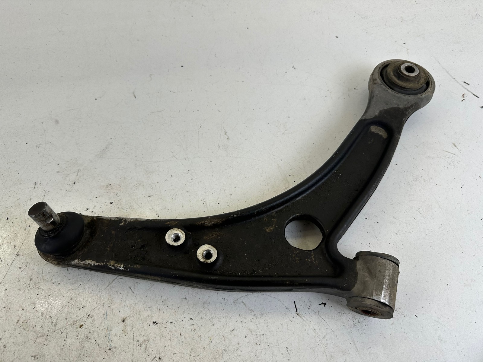 Mitsubishi Lancer Evolution GT-A Right Front Control Arm VII Evo 7 02-03 OEM