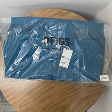 FIGS Sydney Performance Scrub Jacket Women  s XXS Caribbean Blue Medical nursing