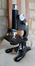 Vintage Beck & Son model 29  Microscope.