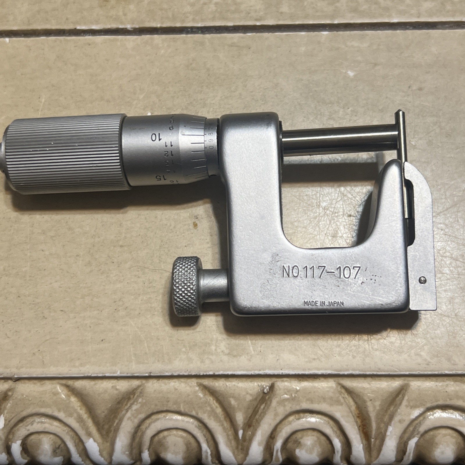 MITUTOYO #117 0-1" ANVIL MICROMETER