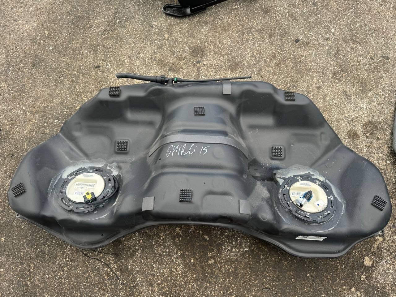 14-17 Maserati Ghibli Fuel Gas Tank Reservoir OEM 06700032570