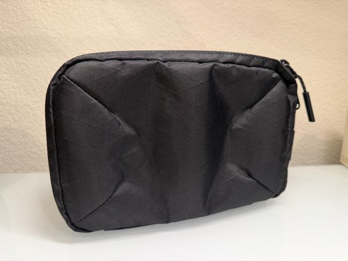 Aer Cable Kit 2 Black X-Pac Travel Tech Storage Pouch