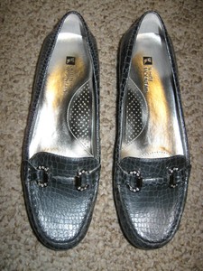 white mountain moccasins