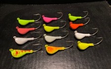 10 Banana Jigs Tog Blackfish from 1/8oz to 2oz With Mustad Duratin Hooks