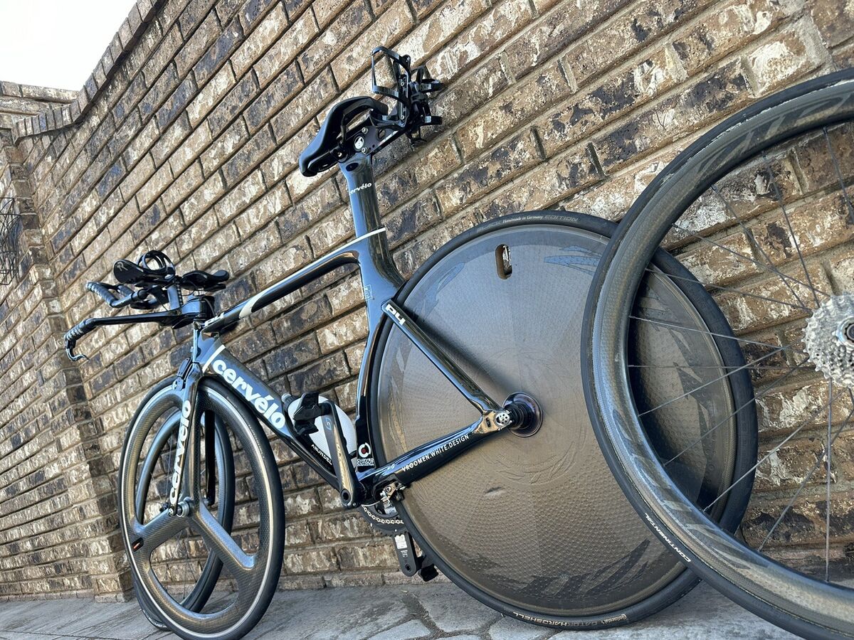 Cervelo P4 Triathlon/TT-medium-SRAM Red-Powermeter -Zipp Cervelo P4 Triathlon/TT-medium-SRAM Red-Powermeter -Zipp