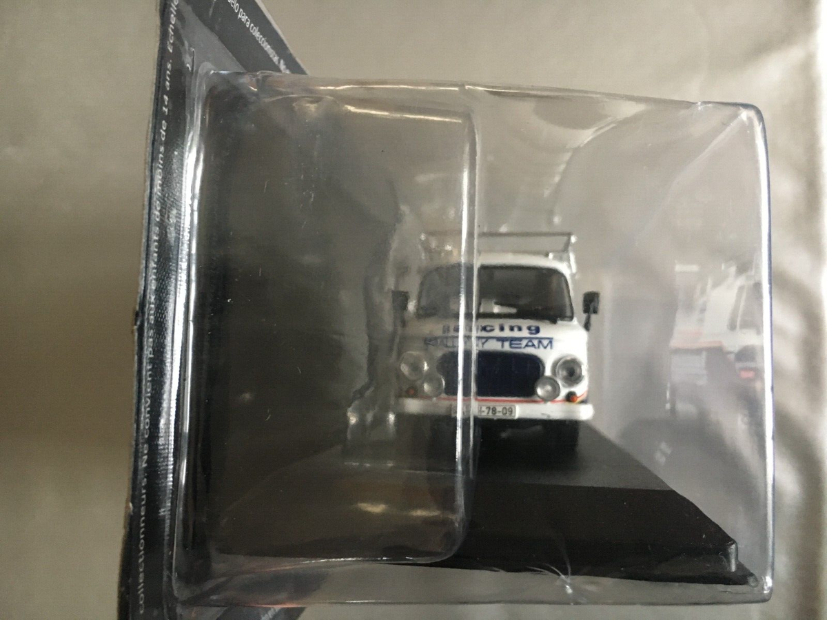 Miniature 1:43 IXO – Fiat Punto Kit Car Navarra, Rallye Du Molise 2000