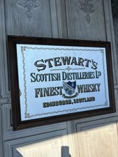 Gro&szlig;er Original Stewart&rsquo;s Scotch Whiskey Pub / Bar dekorierter Spiegel M&auml;nnerh&ouml;hle