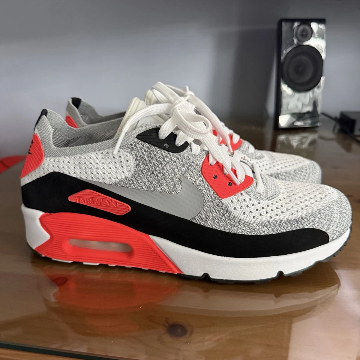 Nike Air Max 90 Ultra 2.0 Flyknit White Wolf Grey Crimson Mens Sneaker Nike Air Max 90 Ultra 2.0 Flyknit Infrared for Sale  main image 4