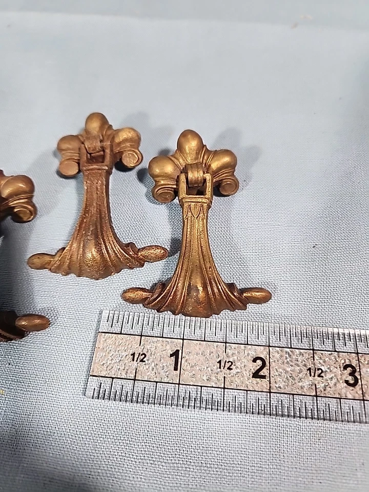 5 Antique Victorian Brass Teardrop Pull Handles Drawer Cabinet Hardware Lot - Image 3 of 4