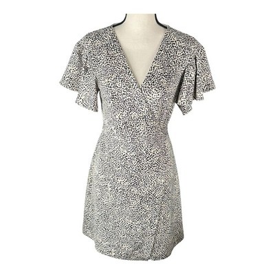 Club Monaco Geovanna flatter short sleeves mini Wrap dress Sz 4