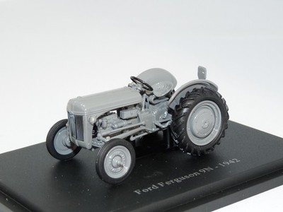 1:43 Ford Ferguson 9N Tractor (1942) (124)