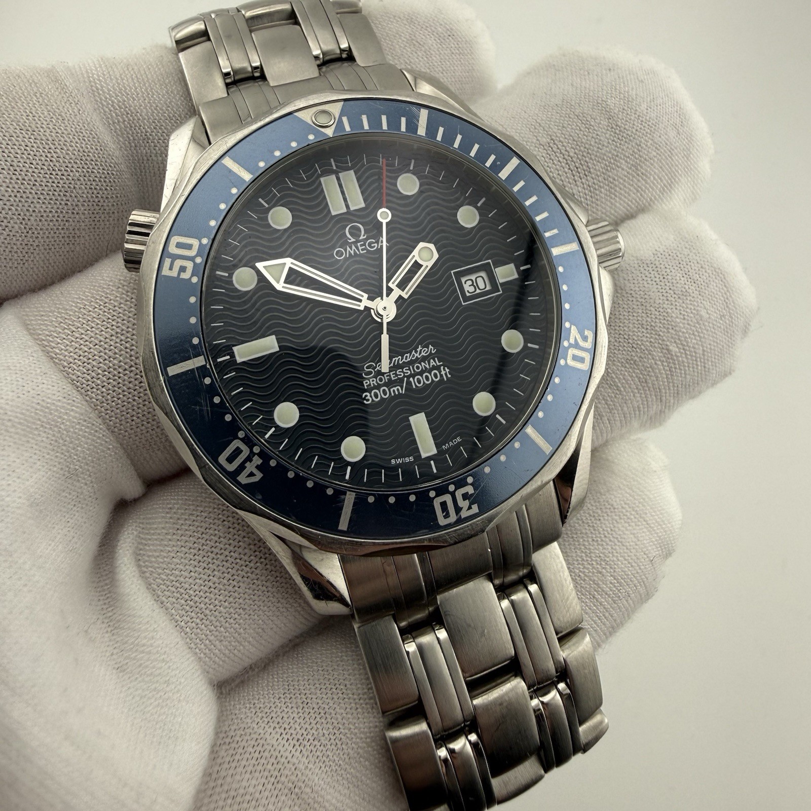 Omega Seamaster 300m Diver’s Quartz Date Blue 41mm Stainless Steel 196.1523