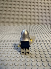 LEGO Castle Fantasy Era Crown Knight Scale Mail Minifigure cas339 With Shield