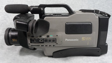 Panasonic S-VHS Reporter Movie Camcorder Model AG-456UP Pro Line FOR PARTS
