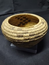 VGT Native American Navajo Basket/Bowl Very Nice Design~ Approx 3.5" T x 6.5" D
