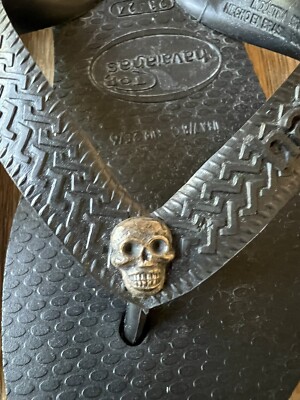 New Havaianas flip flops kids 7/8 black w/skull studs | eBay