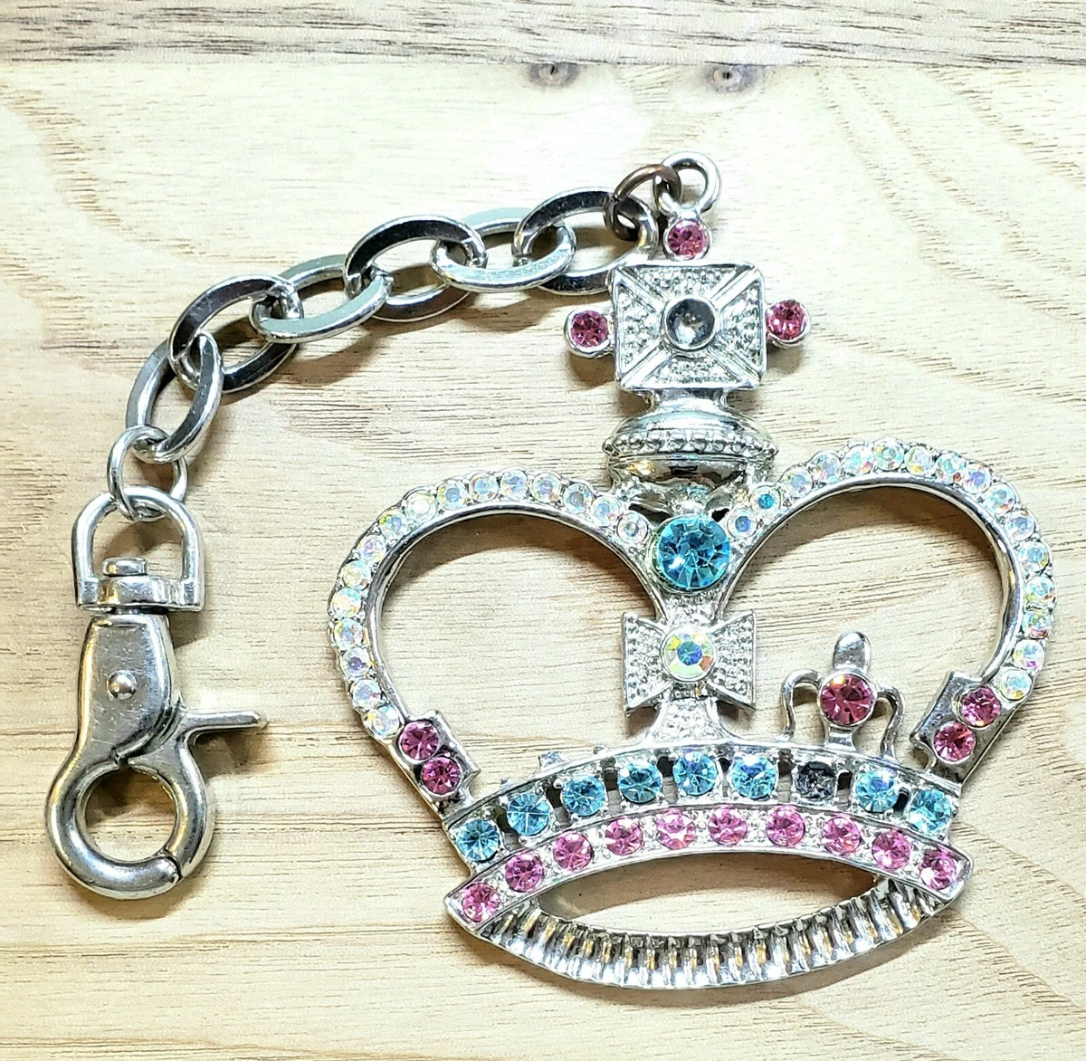 Crown keychain deals