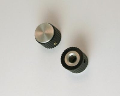 LOT OF 3 DS70-1-2G RAYTHEON KNOB PLASTIC KNURLED