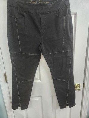 BLACK EMBELLISHED JEANS SIZE 16