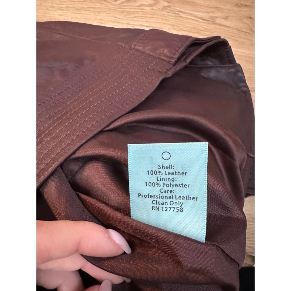 Truth & Pride Women Burgundy Leather Cropped Biker Moto Leather Jacket NWT - Image 3 of 4