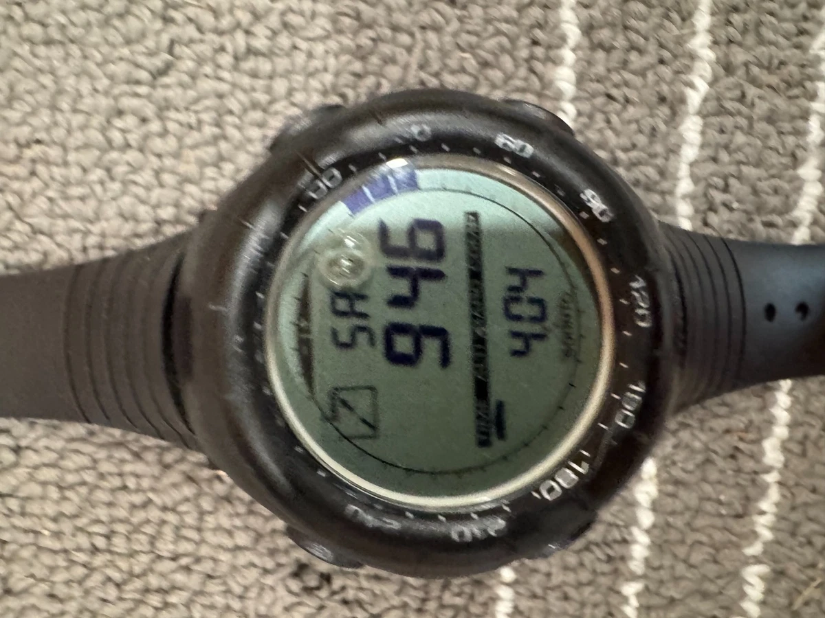 Suunto Vector Black Men Sport Rotating Bezel Rubber Quartz Digital