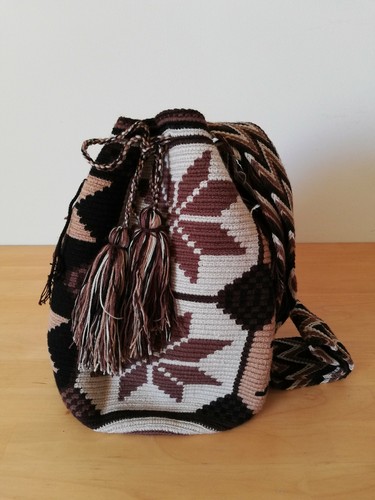 Auténticas Wayuu Hechas a - Bogotá 2