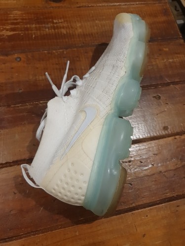 Nike Air Women's Vapormax Flyknit White Shoes Size US 9.5 UK 8.5 EU 43 Sneakers - Picture 14 of 17