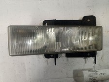 Passenger Headlight From 1999 Chevy Tahoe 10312620 Passenger Headlight From 1999 Chevy Tahoe 10312620