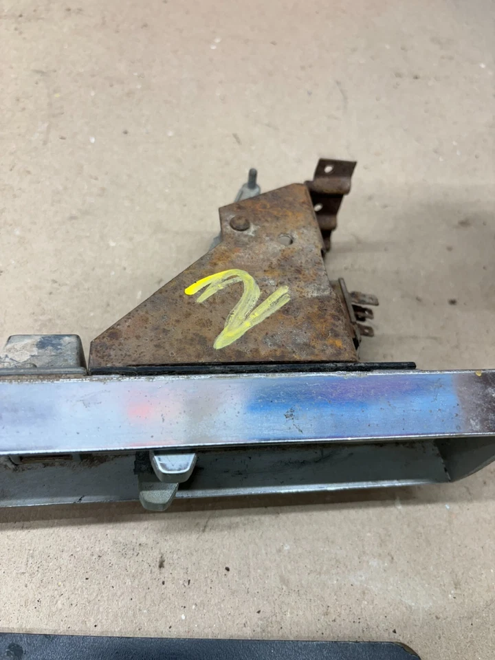 1967 1968 1970 71 Chevrolet GMC C10 K10 K30 C30 CALEFACCIÓN INTERRUPTOR AIRE CONTROL #2 OEM Foto 3 de 4