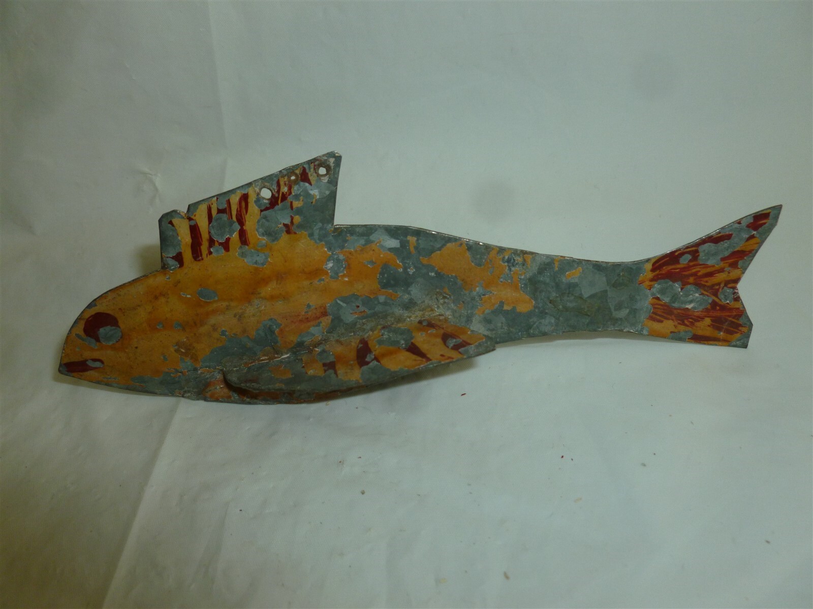 Vintage 5-3/4 Inch Metal Unsigned Ice Spearing Decoy  Lot J-273