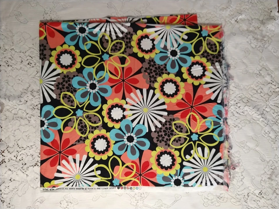 Chuveiro de flores REMNANT Michael Miller 11" x 21" floral ousado brilhante em preto - Imagem 2 de 4