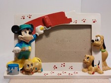 WALT DISNEY CO RESIN 5.5" X 7" PICTURE FRAME W/ MICKEY MOUSE  PLUTO 3D FIGURES