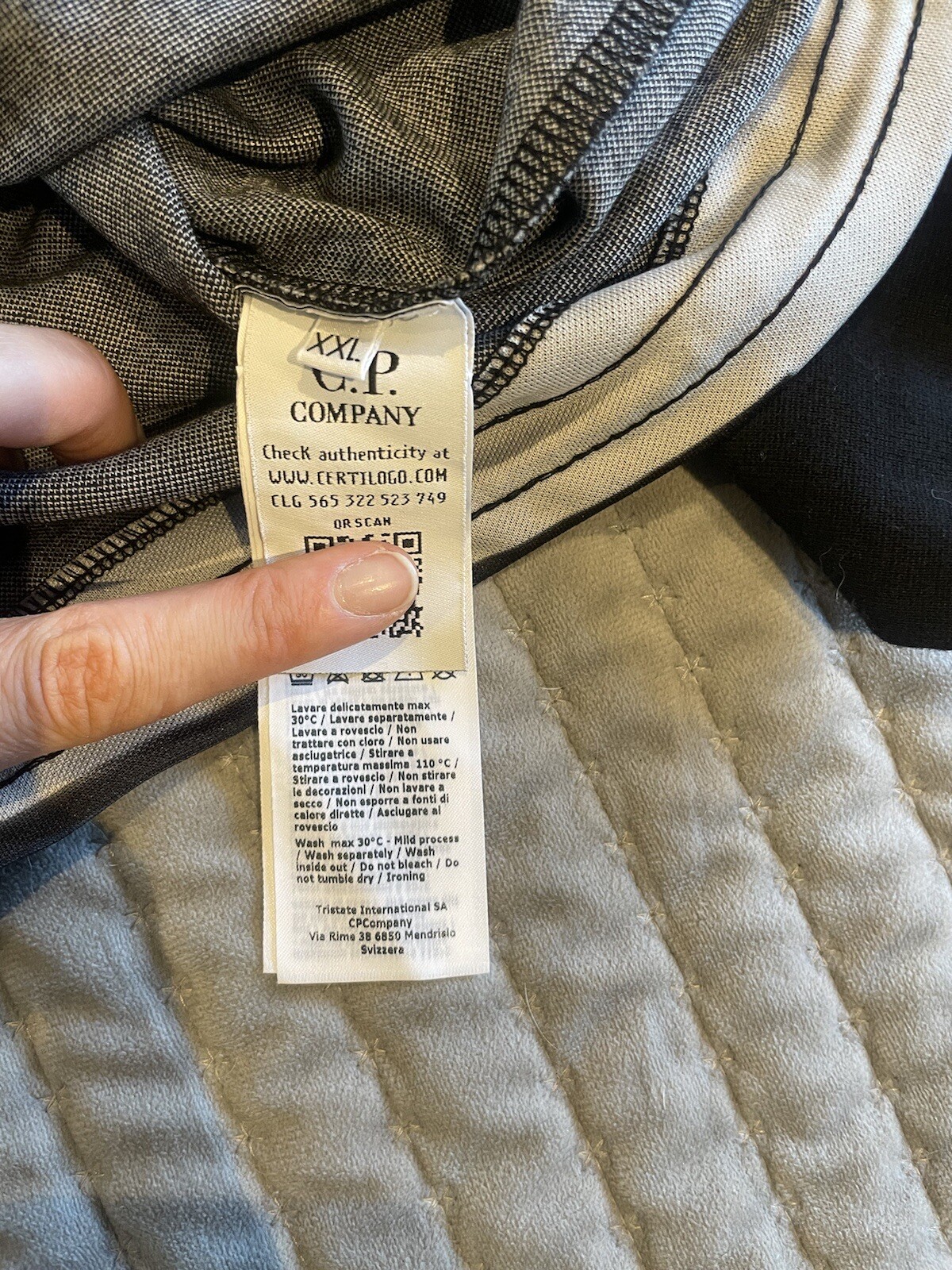 Men’s CP Metropolis Jumper XXL 100percent Genuine image 9