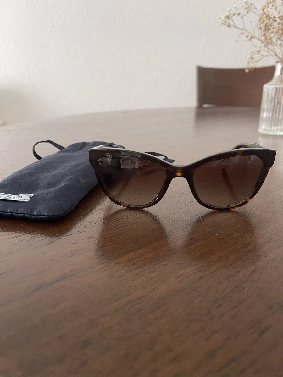 PRADA ブラウンキャットアイサングラス Prada Eyewear キャットアイ サングラス | ブラウン | FARFETCH JP
