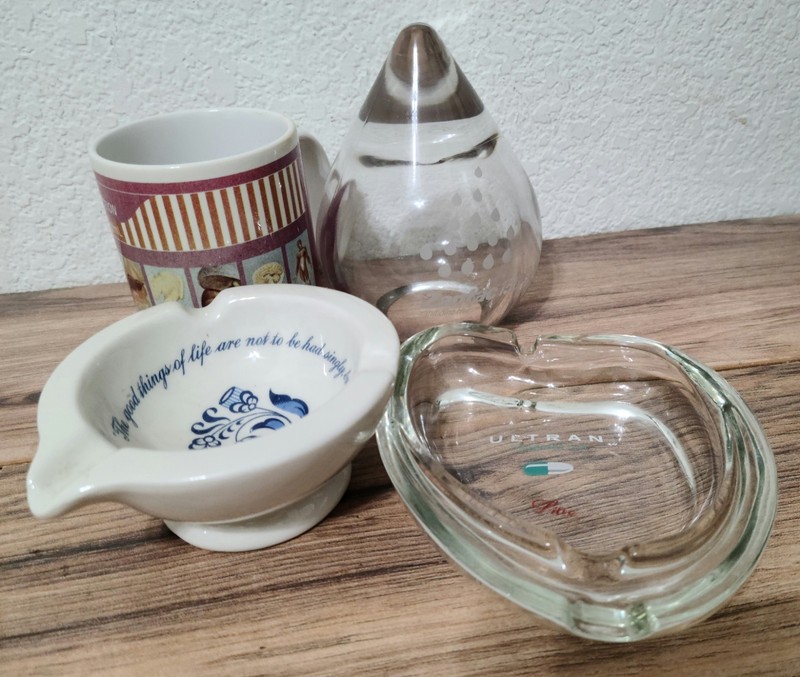 COLLECTION of  PHARMACEUTICAL   ADVERTISING  ITEMS