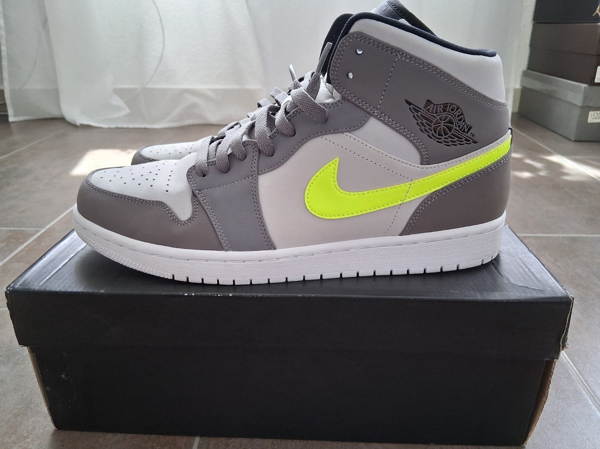 Air Jordan Mid Gunsmoke Volt Grey