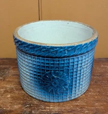 Antique Early Pottery Blue White Daisy & Waffle Weave Butter Salt Glazed Crock