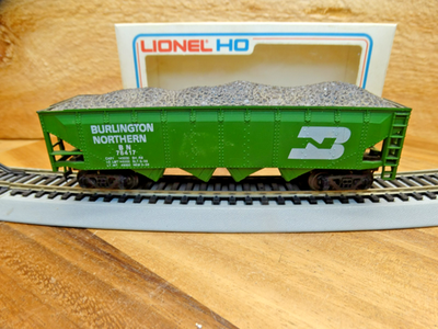 #ad Lionel HO Scale 41#x27; Burlington Northern BN 76417 Hopper with Coal Load amp; Box $15.00