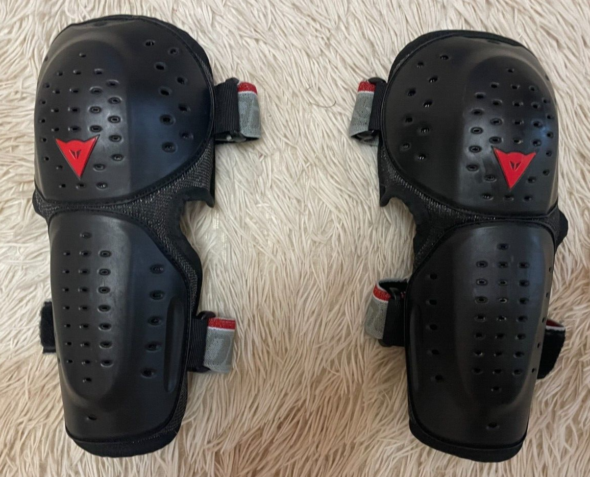 DAINESE KNEE& ELBOW GUARD Size:M 中古品 RIVAL ELBOW GUARD R - ダイネーゼジャパン | Dainese Japan