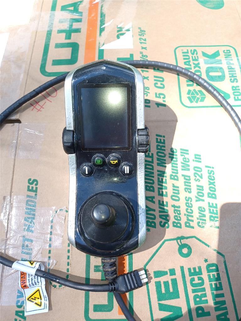 QUANTUM WHEELCHAIR QLogic2 JOYSTICK CONTROLLER 17518009, CTL123217