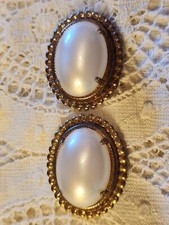 Vintage Faux Pearl And Gold Tone Shoe Clips 1.25" 1" Unmarked 115