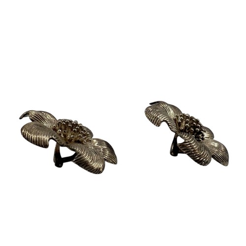 Pendientes Tiffany & Co Plata de Ley 925 Flor Rosa Alpina Madera de Perro Omega - Imagen 12 de 18