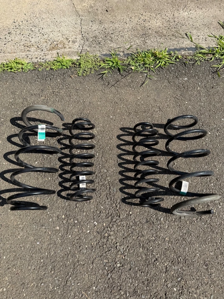 Molas helicoidais Ford Mustang V6 2012 fabricante de equipamento original - Imagem 4 de 4