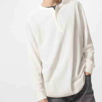 UNIQLO Waffle Henley Neck Longsleeve T-Shirt